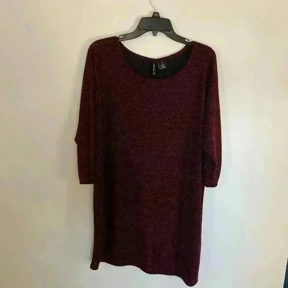 Women's New Directions Woman Size 1X Red-Black Metallic‎ Pullover Blouse - Picture 1 of 6